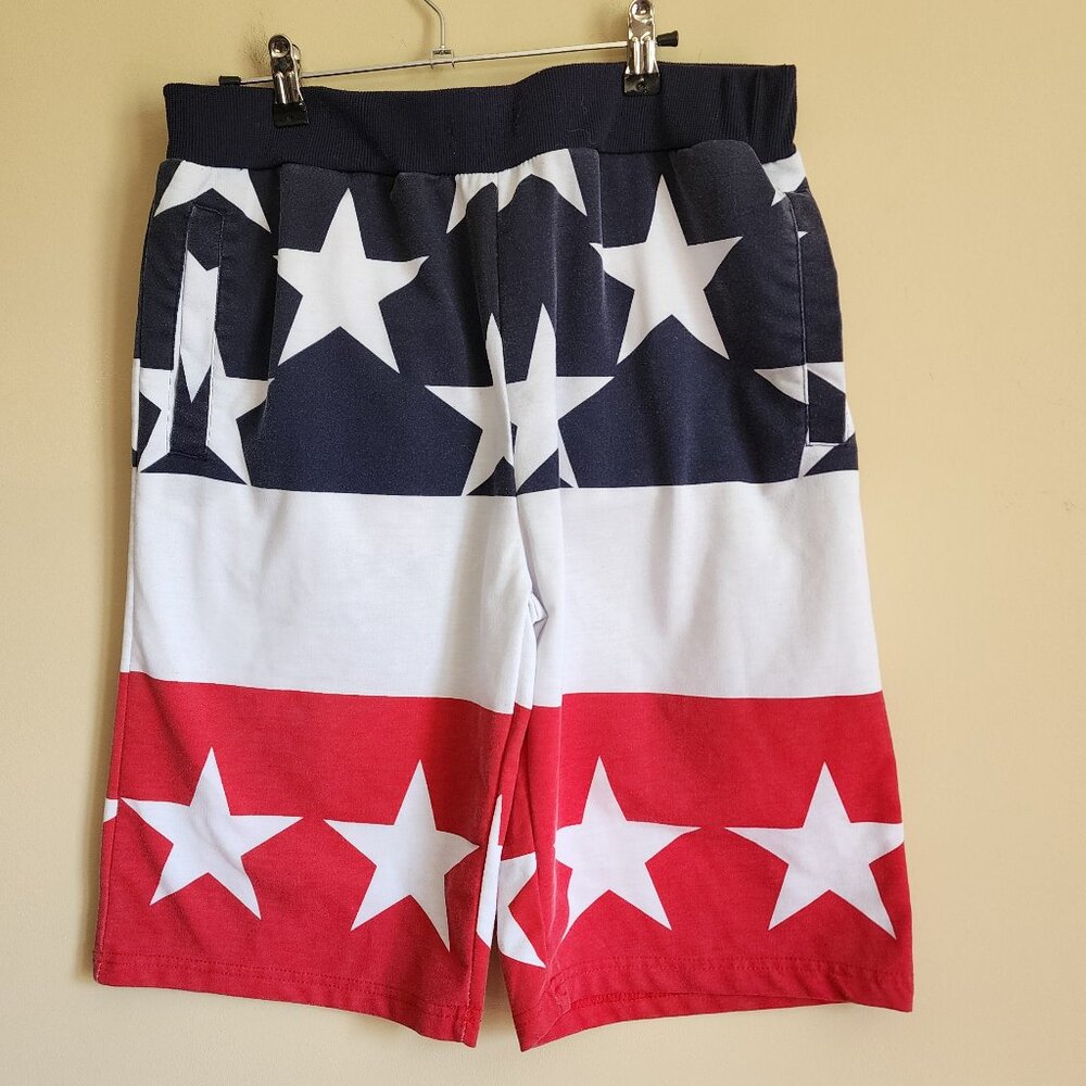 True Rock Men's USA American Flag Independence Day Elastic Waist Shorts Size L